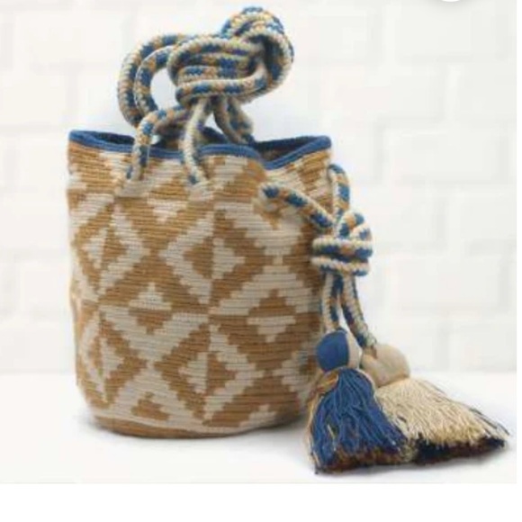 Chila Bags Small Double Handle Hand  Woven Bag - Picture 1 of 11